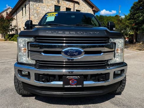 Used 2017 Ford F250 Lariat w/ FX4 Off-Road Package AWD/4WD image 2