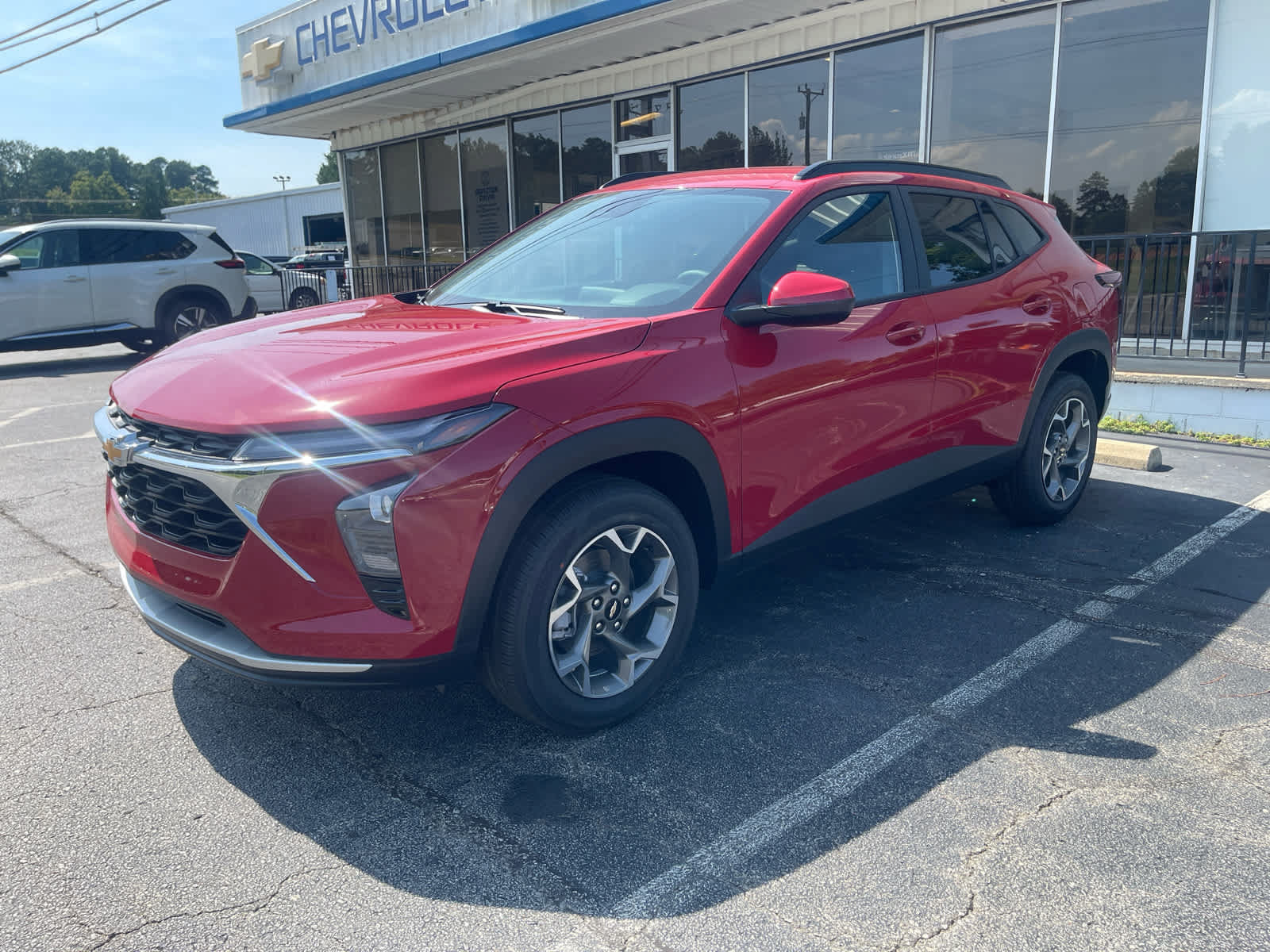New 2026 Chevrolet Trax LT w/ Driver Confidence Package FWD image 3