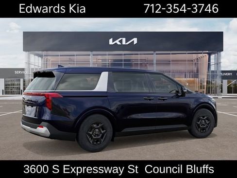 New 2027 Kia Carnival FWD image 7