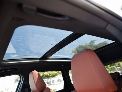 New 2026 BMW X1 xDrive28i w/ Technology Package image 14