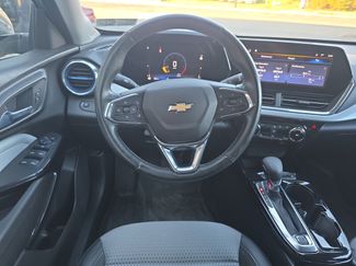 Used 2024 Chevrolet Trax LT w/ LT Convenience Package video 2