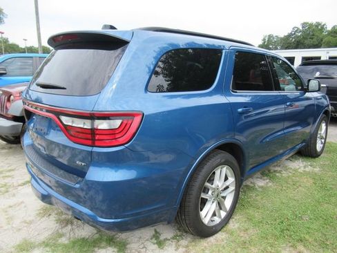 Used 2024 Dodge Durango GT RWD image 4