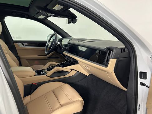 New 2026 Porsche Cayenne AWD/4WD image 22