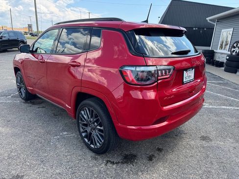 Used 2023 Jeep Compass Limited image 3