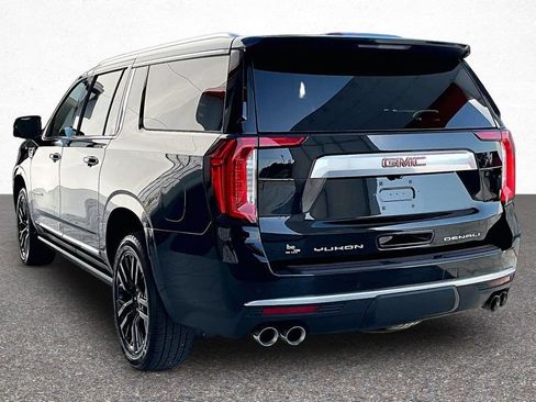 Used 2022 GMC Yukon XL Denali AWD/4WD image 5