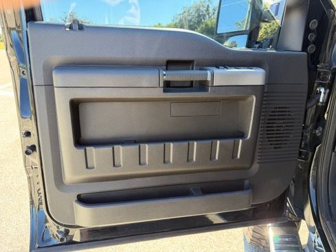 Used 2016 Ford F350 Lariat w/ Chrome Package image 10