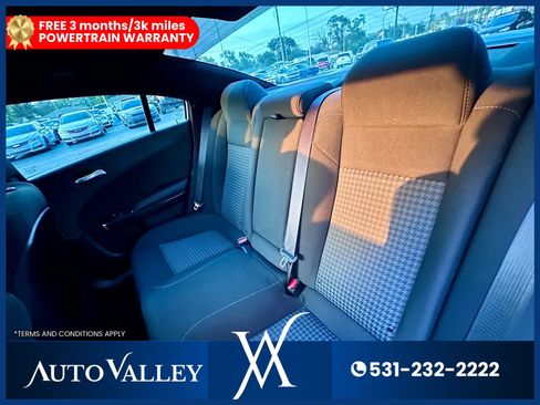 Used 2022 Dodge Charger R/T w/ Blacktop Package image 22