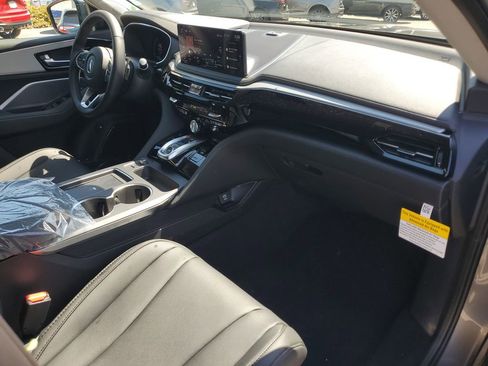 New 2026 Acura MDX SH-AWD image 4