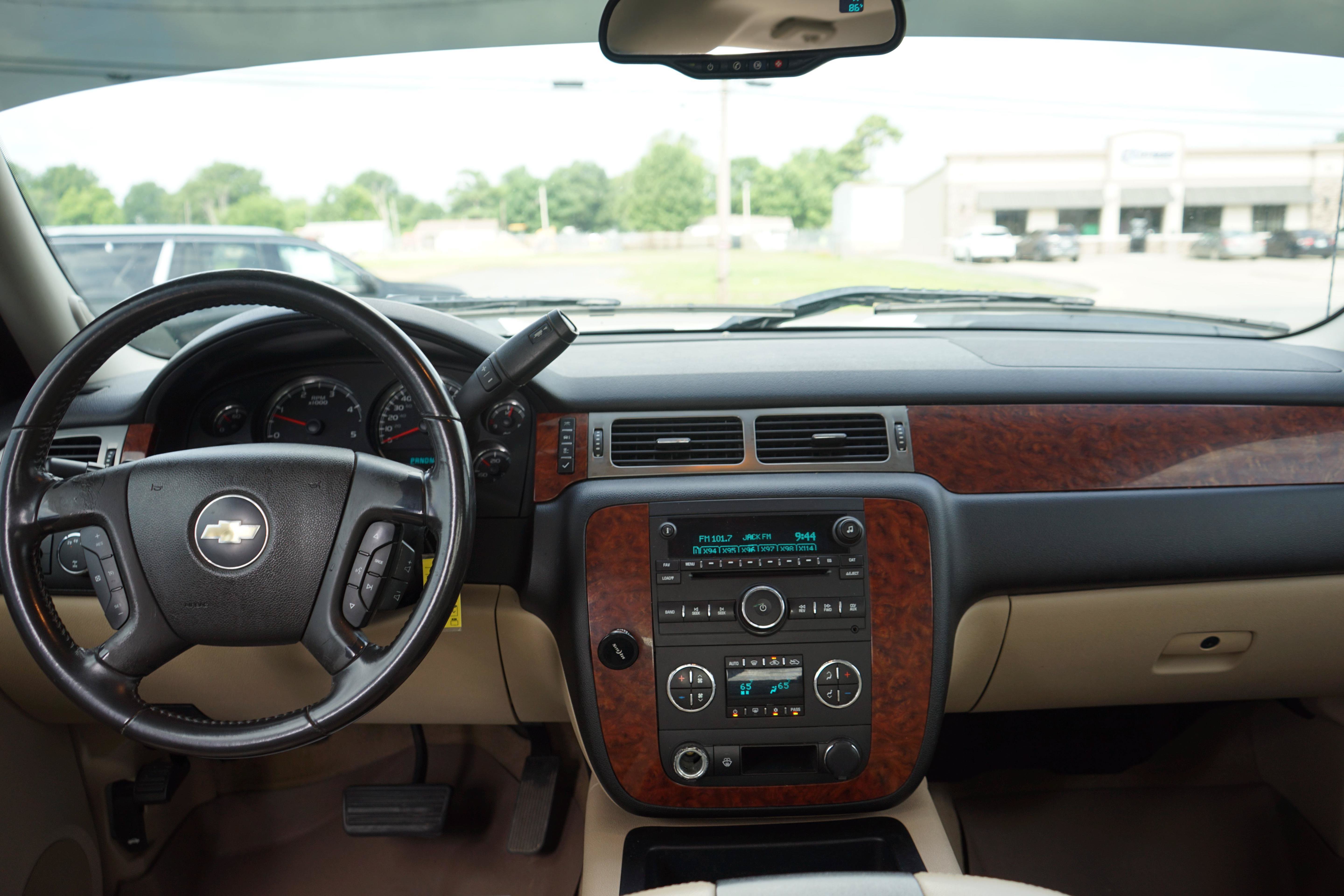 Used 2007 Chevrolet Silverado 2500 LTZ AWD/4WD image 19