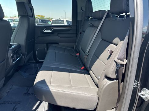 New 2025 GMC Sierra 3500 SLT w/ SLT Convenience Package image 31