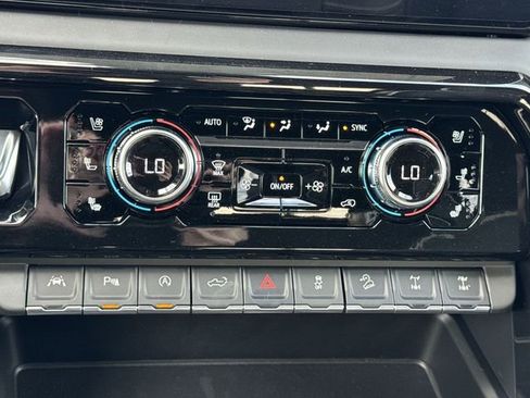 New 2026 GMC Sierra 1500 AT4X image 19