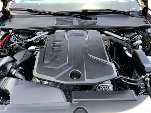 Used 2025 Audi A5 2.0T Premium Plus w/ Premium Plus AWD/4WD image 32