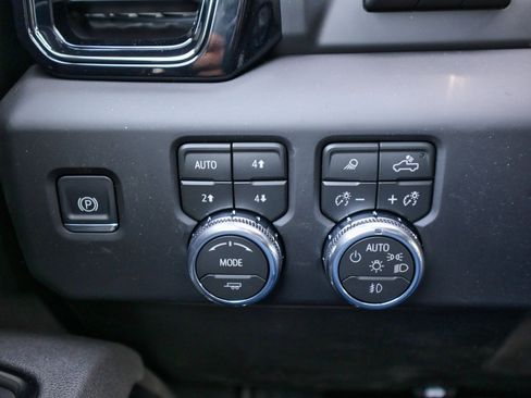 New 2026 GMC Sierra 1500 AT4 w/ AT4 Premium Package image 27