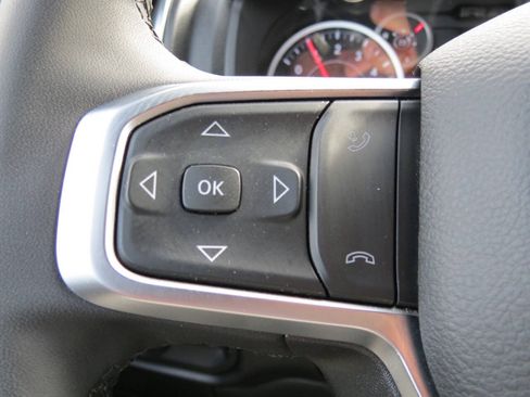 Used 2025 RAM 2500 Big Horn AWD/4WD image 16