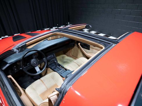 Used 1989 Chevrolet Camaro IROC-Z image 30