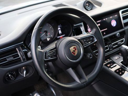 Used 2023 Porsche Macan S image 23