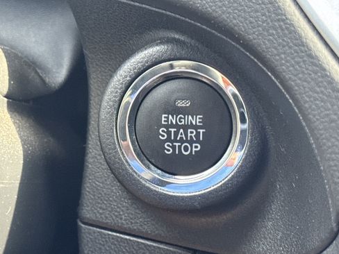 Used 2023 Subaru Forester Touring w/ Popular Package #3 image 18