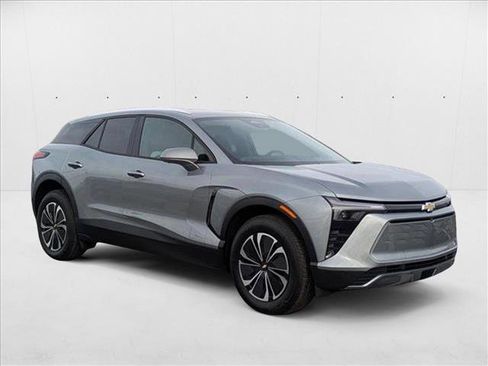 New 2025 Chevrolet Blazer EV LT image 6