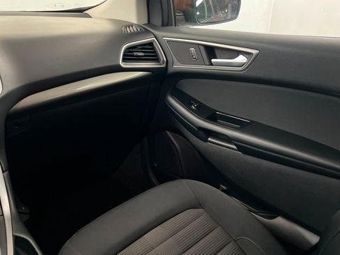 Used 2017 Ford Edge SEL AWD/4WD image 11