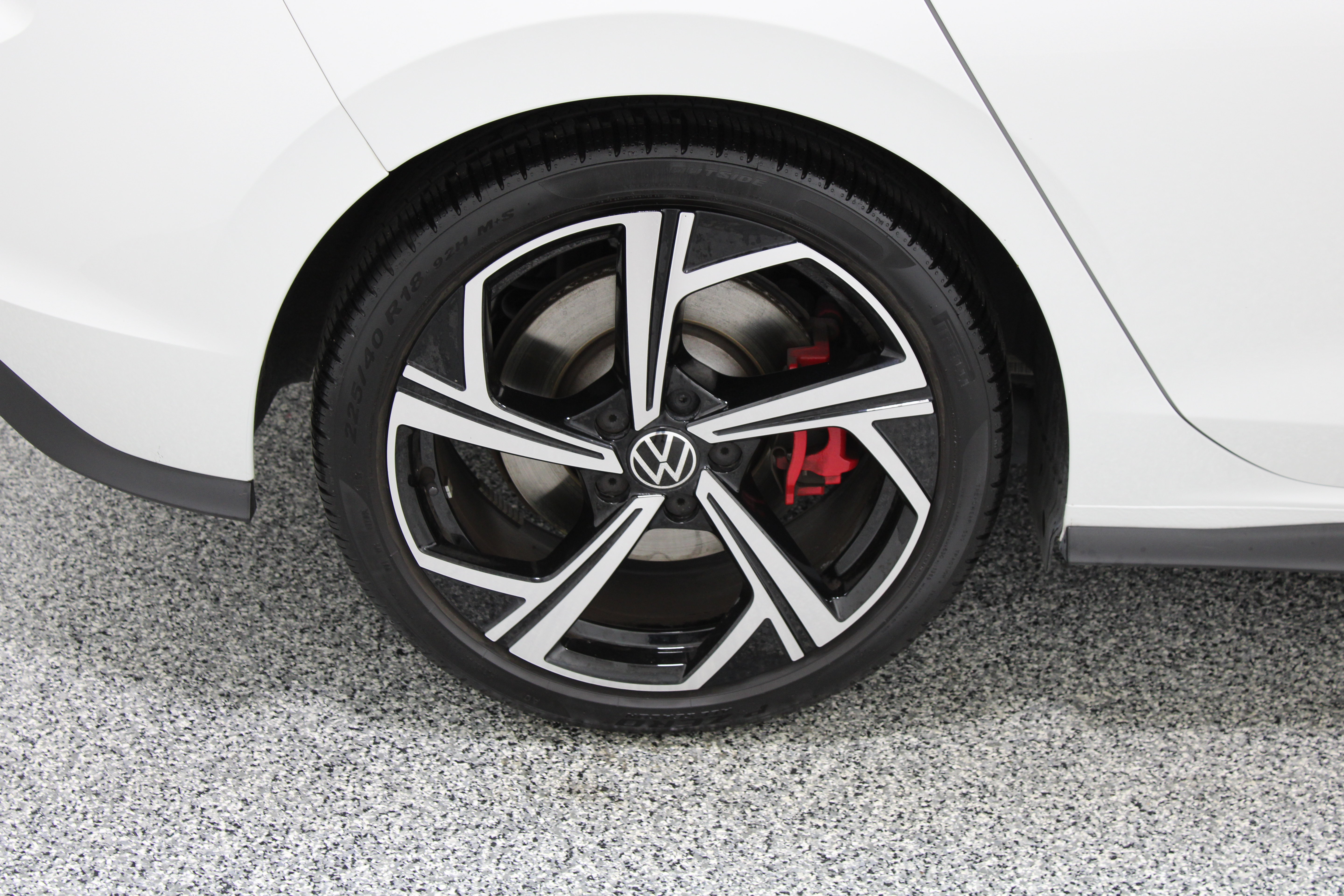 Used 2025 Volkswagen GTI SE FWD image 6