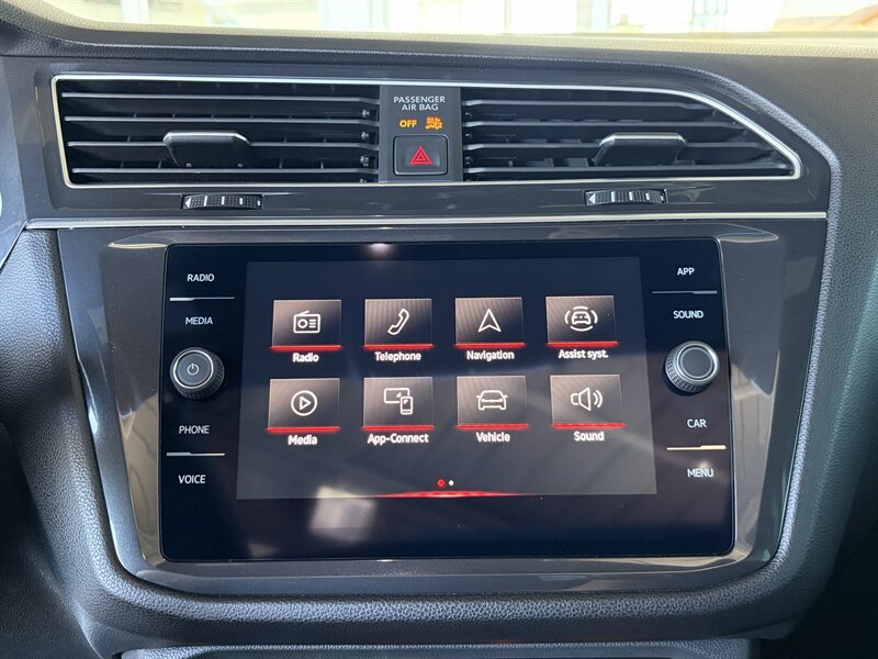 Used 2023 Volkswagen Tiguan SE R-Line FWD image 14