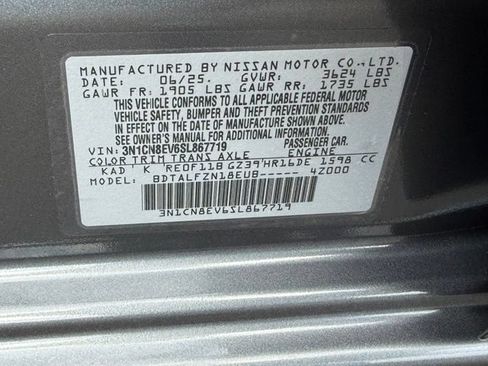 Used 2025 Nissan Versa SV FWD image 40