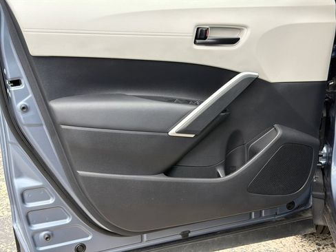 Used 2026 Toyota Corolla Cross L FWD image 10
