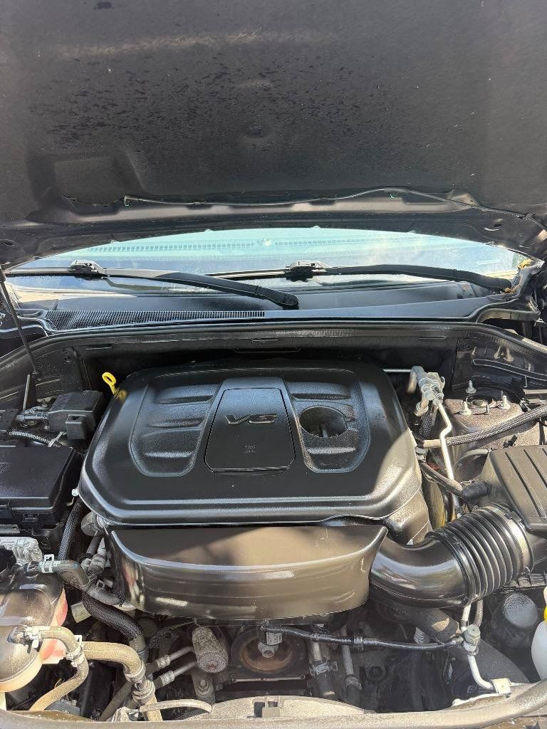 Used 2019 Jeep Grand Cherokee Laredo RWD image 36