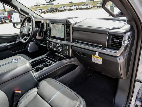 New 2026 Ford F250 Platinum AWD/4WD image 15