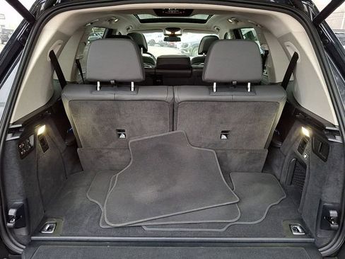 Used 2025 BMW X7 xDrive40i image 32