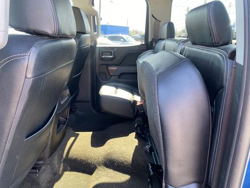 Used 2017 GMC Sierra 1500 SLE w/ Suspension Package, Off-Road AWD/4WD image 16