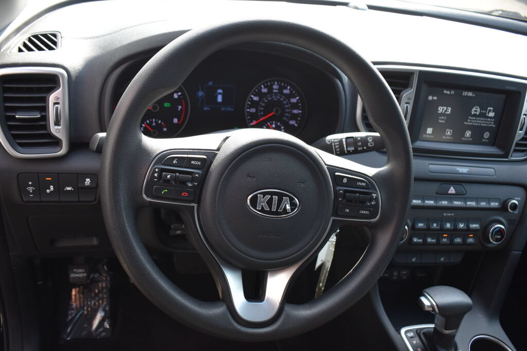 Used 2018 Kia Sportage LX w/ LX Technology Package AWD/4WD image 9