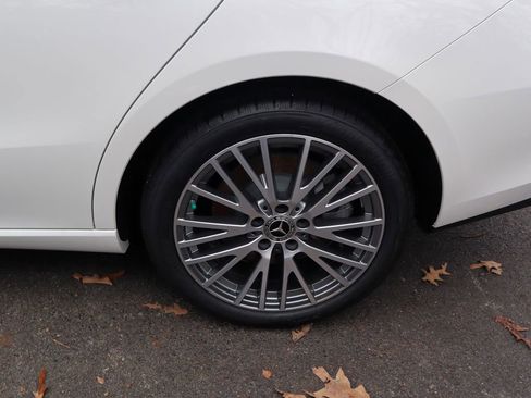 New 2026 Mercedes-Benz CLA 250 4MATIC image 9