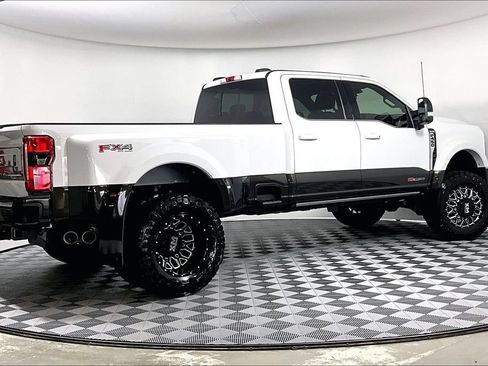 Used 2025 Ford F450 King Ranch w/ FX4 Off-Road Package AWD/4WD image 12