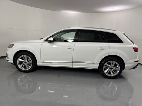 Used 2023 Audi Q7 Premium Plus w/ Premium Plus Package image 2