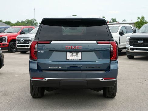 Used 2026 GMC Yukon Elevation AWD/4WD image 6