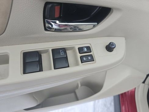 Used 2014 Subaru Crosstrek 2.0i Premium w/ Moonroof Package image 9