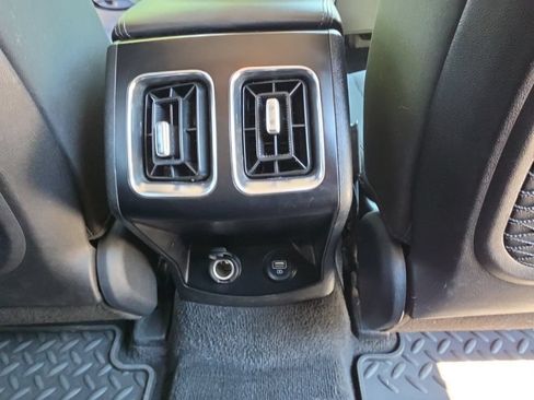 Used 2021 Kia Sorento LX FWD image 24