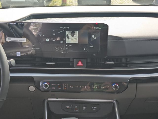 New 2027 Kia Carnival FWD image 19