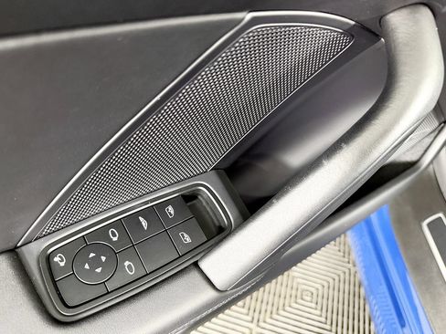 Used 2023 Porsche 911 Cabriolet image 38