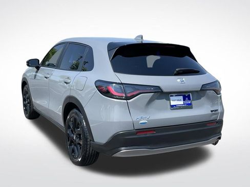 Certified 2025 Honda HR-V Sport image 4