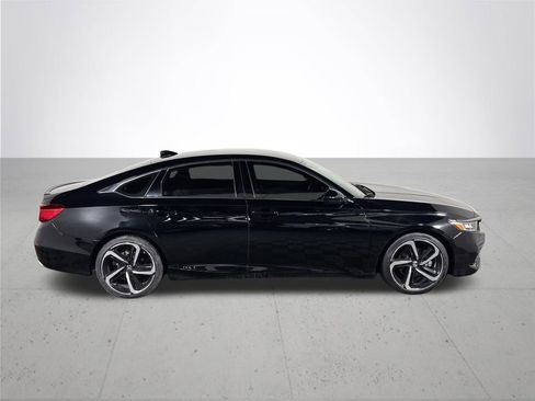 Used 2022 Honda Accord Sport image 5