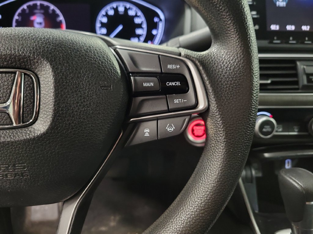 Used 2018 Honda Accord LX image 24