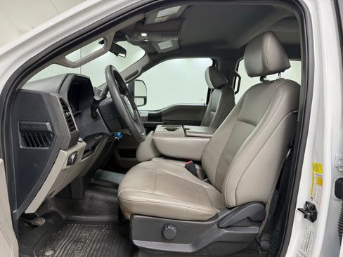 Used 2022 Ford F250 XL w/ Power Equipment Group image 17