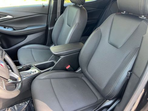 Used 2025 Buick Encore GX Preferred image 30