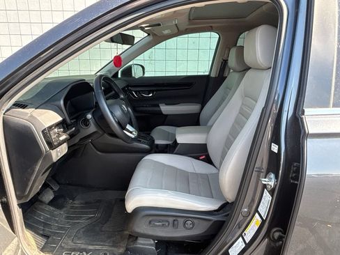 Used 2025 Honda CR-V EX-L image 4