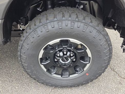 New 2026 Ford F350 Platinum w/ Tremor Off-Road Package AWD/4WD image 14