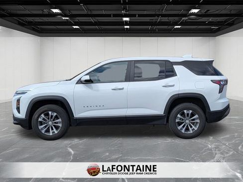 Used 2025 Chevrolet Equinox LT image 2