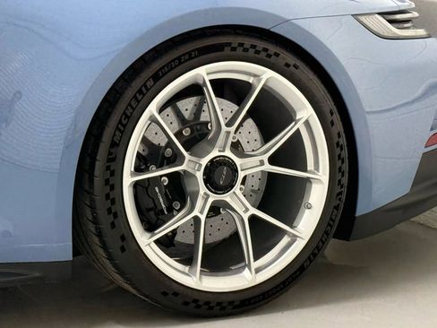 Used 2023 Porsche 911 GT3 image 34