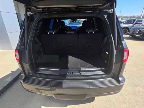 Used 2018 Lincoln Navigator Reserve w/ Technology Package image 9